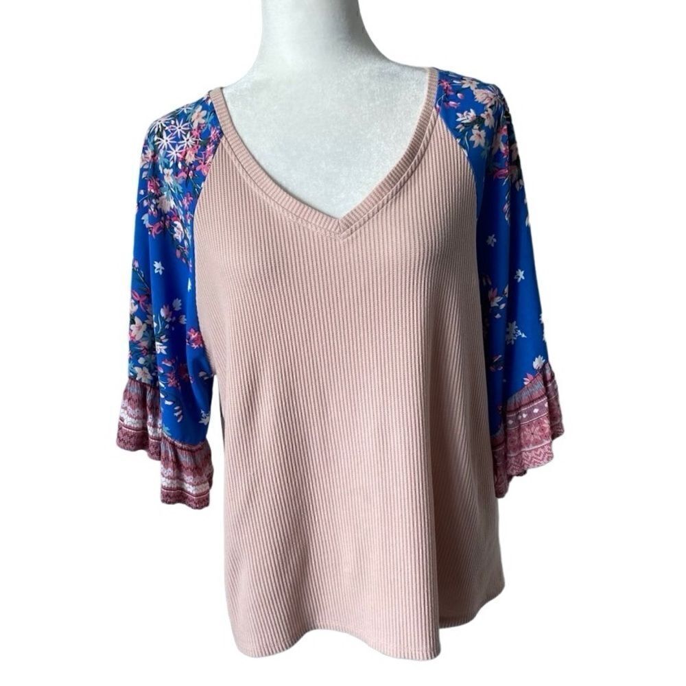 Umgee Peach Knit Shirt Floral Bell Sleeve Size M